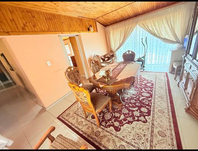 3 BEDROOM HOUSE FOR SALE IN VANDERBIJLPARK CW 1